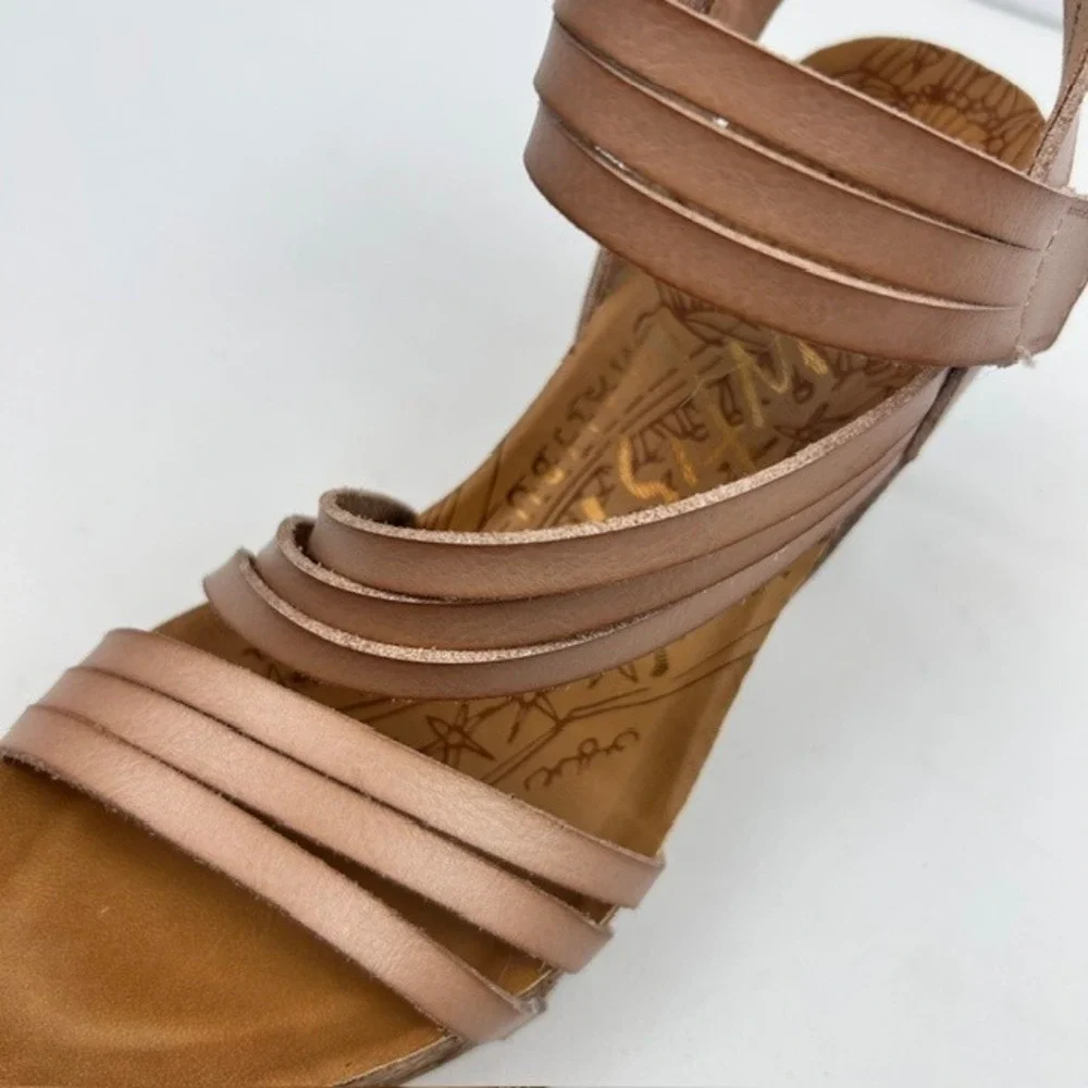 Blowfish Malibu Womens Tan Multi Strap Cork Wedge Sandals Ankle Strap Size 6.5